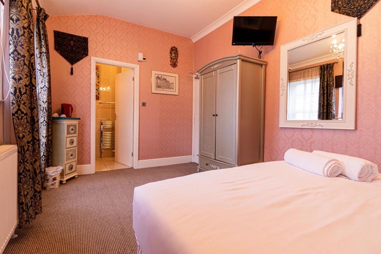 Hotel Rouge Blackpool Bagian luar foto