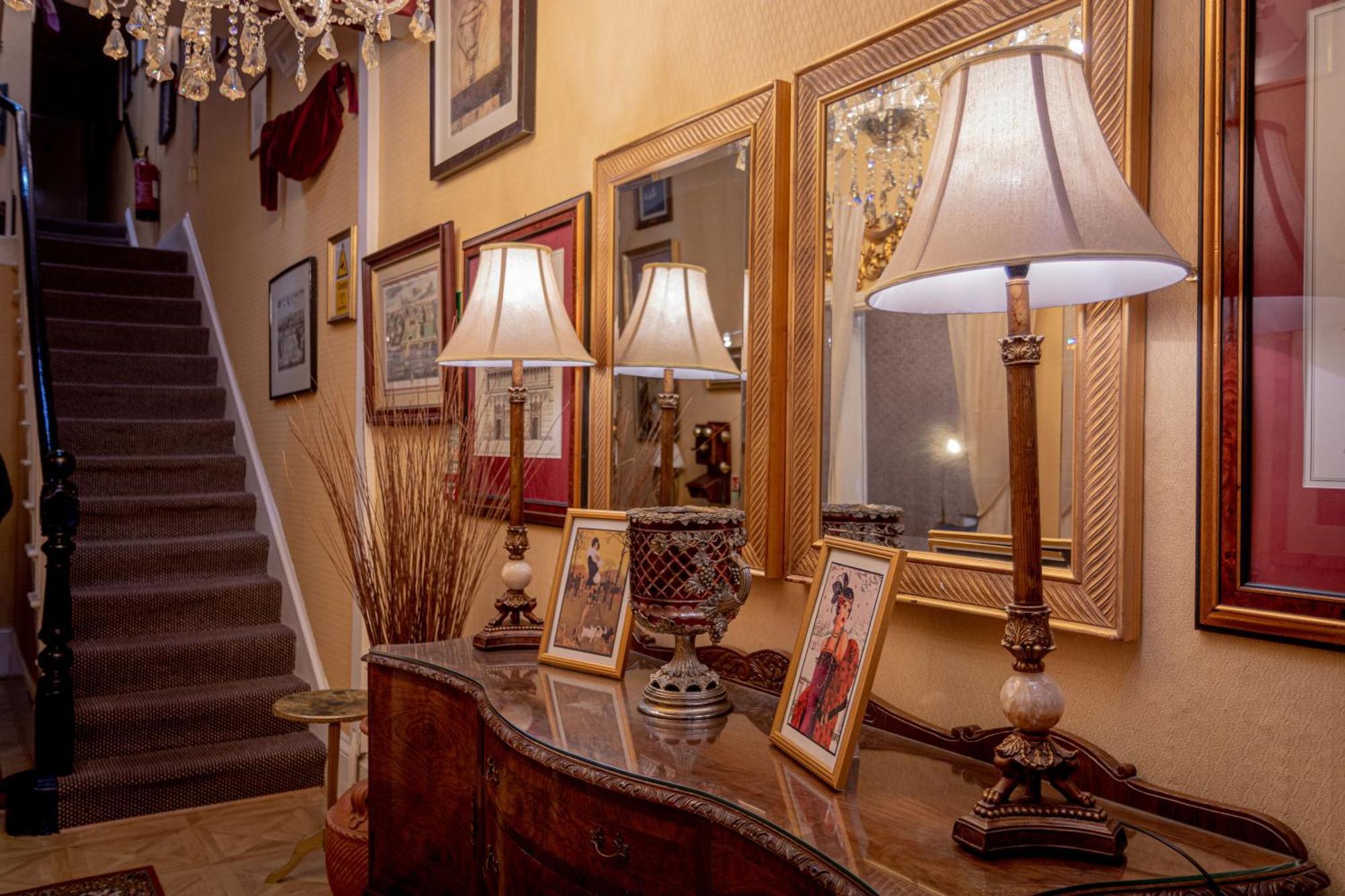 Hotel Rouge Blackpool Bagian luar foto